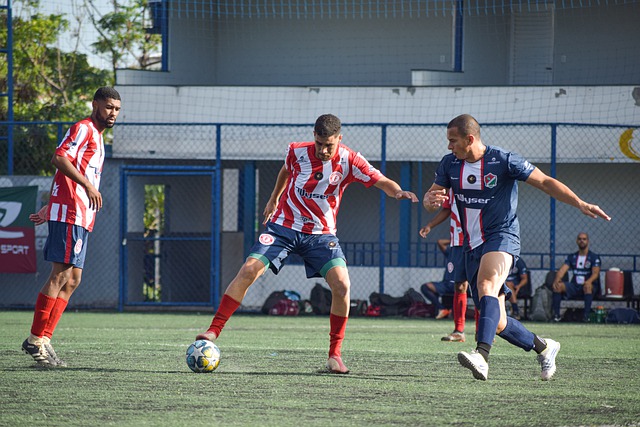 更是两队为 更是两队为